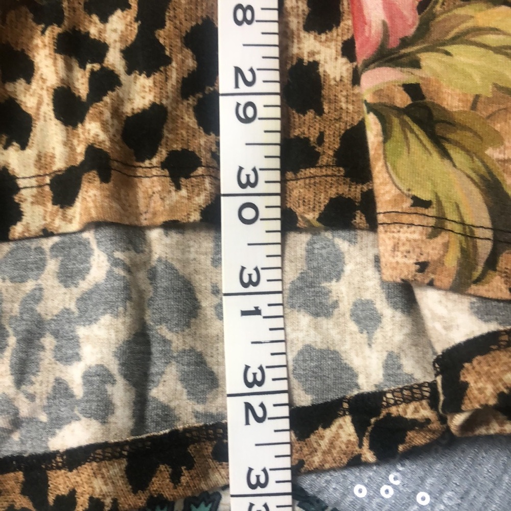 JOHNNY WAS Floral Leopard Print Women's Top Size M - Picture 11 of 12